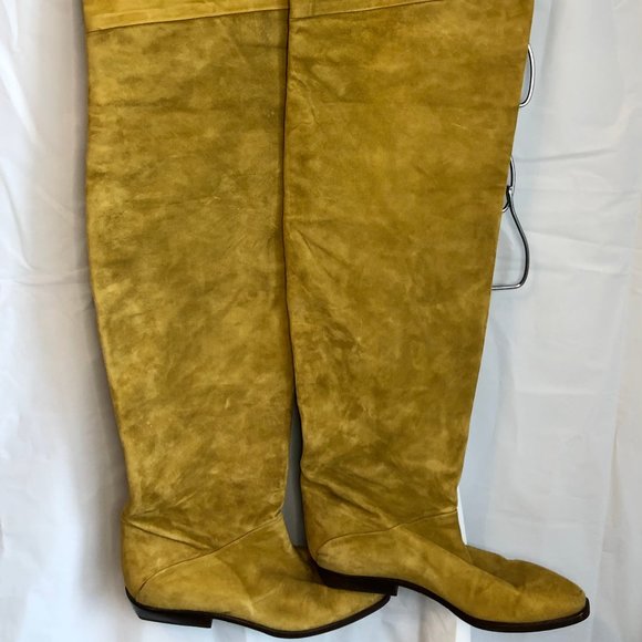 Arnold Churgin suede thigh high boots. - Picture 1 of 3